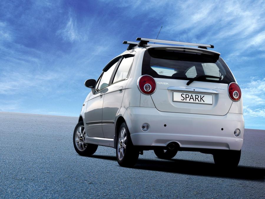  Chevrolet Spark 2005 года  (фото 10 из 16)
